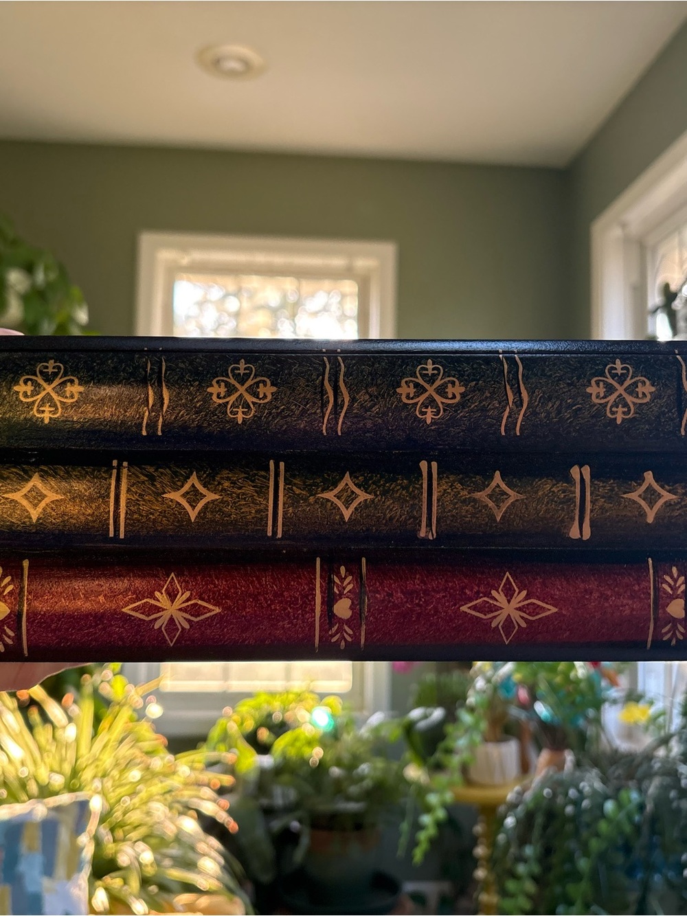 Tissue Box Holder - Classic Books BNIB